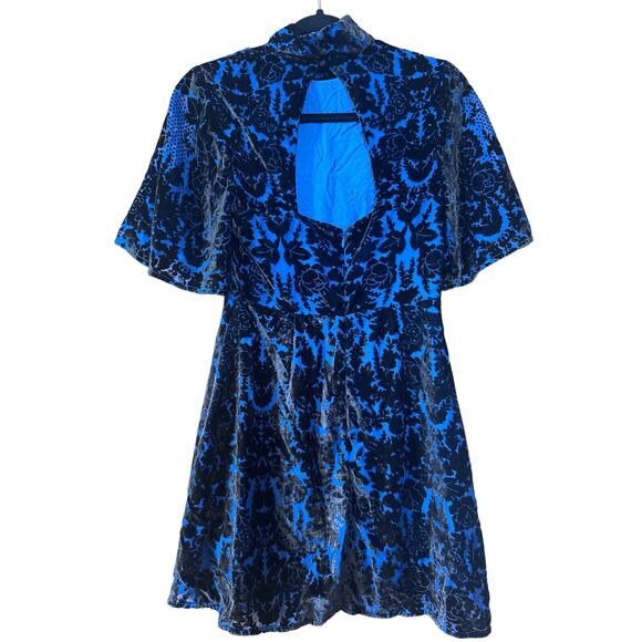 By Anthropologie Mock-Neck Velvet Mini Dress
blue Black 2 Velvet Burnout - Picture 2 of 9